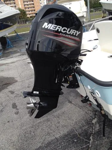 Slide: The Image of Boston Whaler 170 Dauntless 2014 - 6