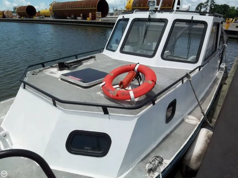 Slide: The Image of Breaux 34 Aluminum Research Vessel 2004 - 3