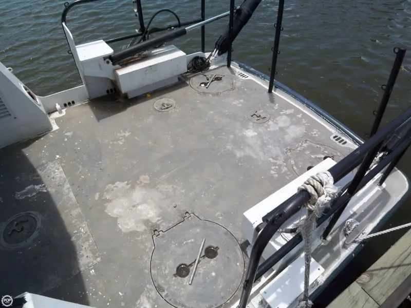 Slide: The Image of Breaux 34 Aluminum Research Vessel 2004 - 5