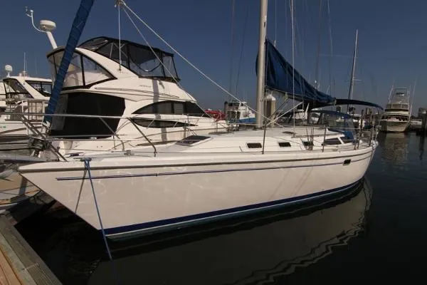 Slide: The Image of Catalina 42 MkII 1998 - 0