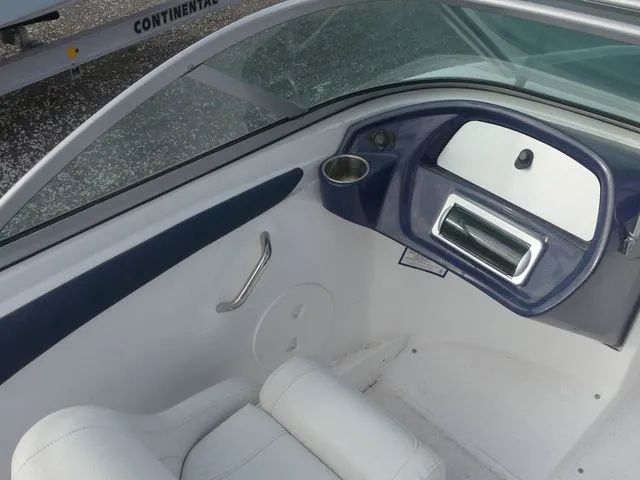 Slide: The Image of Rinker 186 OB 2016 - 15