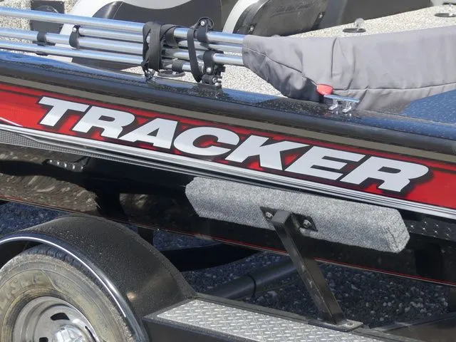 Slide: The Image of Tracker Pro Team 195 TXW 2016 - 7