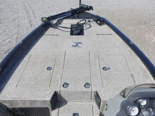 Slide: The Image of Tracker Pro Team 195 TXW 2016 - 9