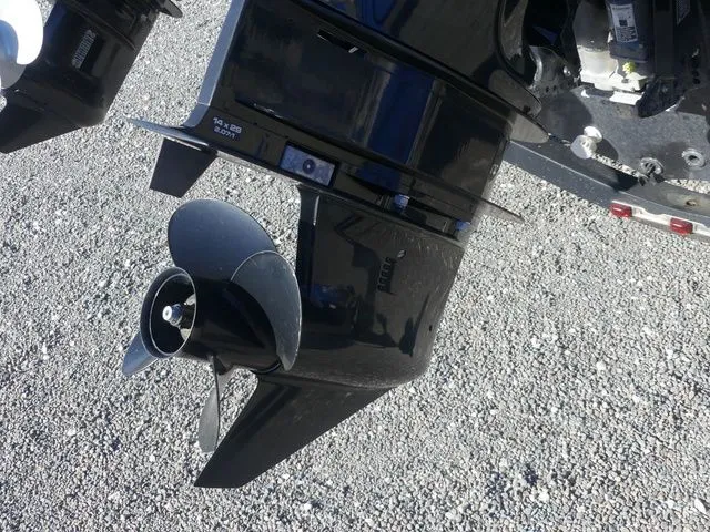 Slide: The Image of Lowe Fishing Machine 1710 Pro Series 2017 - 11