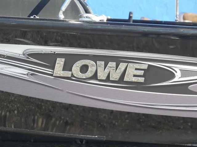 Slide: The Image of Lowe Fishing Machine 1710 Pro Series 2017 - 8
