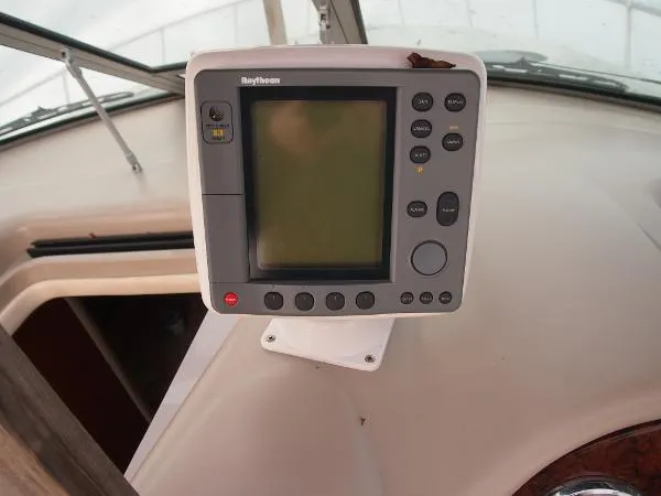 Slide: The Image of Sea Ray 340 Sundancer 2003 - 8