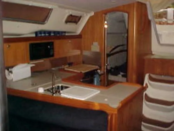 Slide: The Image of Hunter 356 2003 - 7