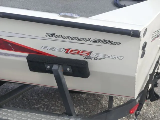 Slide: The Image of Tracker Pro Team™ 195 TXW 2019 - 8