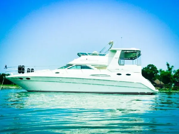 Slide: The Image of Sea Ray 420 Aft Cabin 1996 - 2