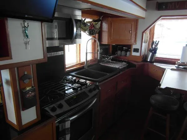 Slide: The Image of GILLIKIN 1964/2009 60' Pilot House 1964 - 9