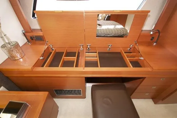 Slide: The Image of Prestige 620 Flybridge 2015 - 11