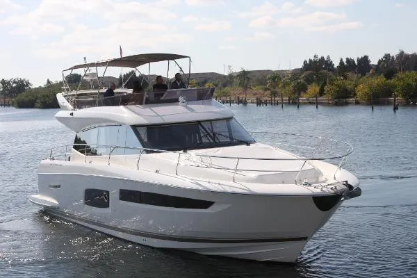 Slide: The Image of Prestige 550 Flybridge - PR15RT-056 2015 - 9