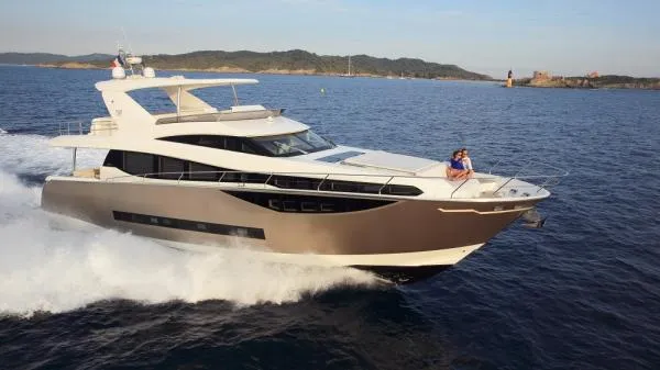 Slide: The Image of Prestige 750 Flybridge 2016 - 0