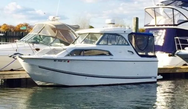 Slide: The Image of Bayliner 266 Discovery Cruiser - Certified Preowned 2012 - 0