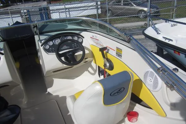 Slide: The Image of Sea Ray 185 Sport 2006 - 6