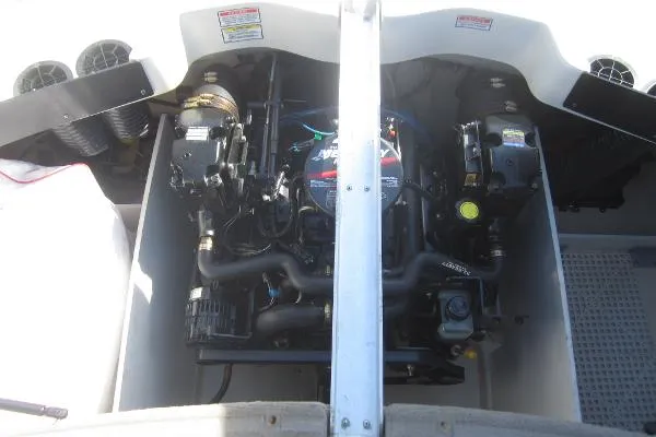 Slide: The Image of Sea Ray 185 Sport 2006 - 8