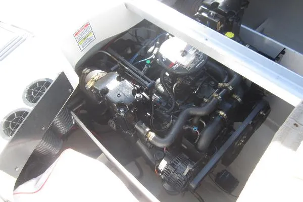 Slide: The Image of Sea Ray 185 Sport 2006 - 9