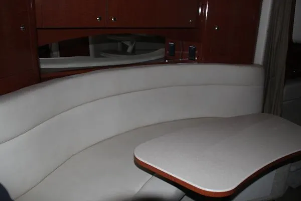 Slide: The Image of Sea Ray 320 Sundancer 2004 - 10