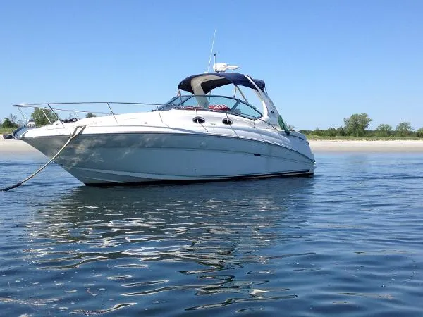 Slide: The Image of Sea Ray 320 Sundancer 2004 - 4