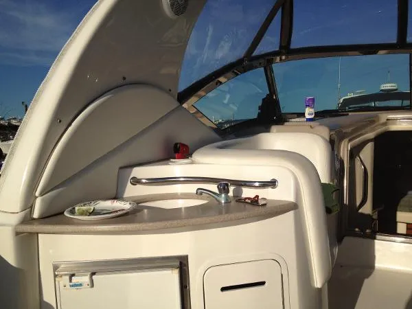 Slide: The Image of Sea Ray 320 Sundancer 2004 - 7