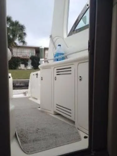 Slide: The Image of Sea Ray 380 Sundancer 2001 - 8
