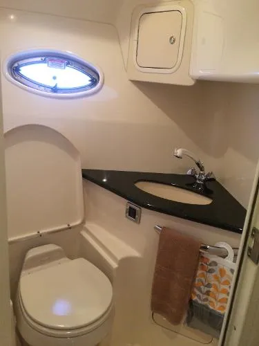 Slide: The Image of Sea Ray 420 Sundancer 2003 - 7