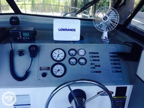 Slide: The Image of Bayliner 2452 Ciera Express 1999 - 6