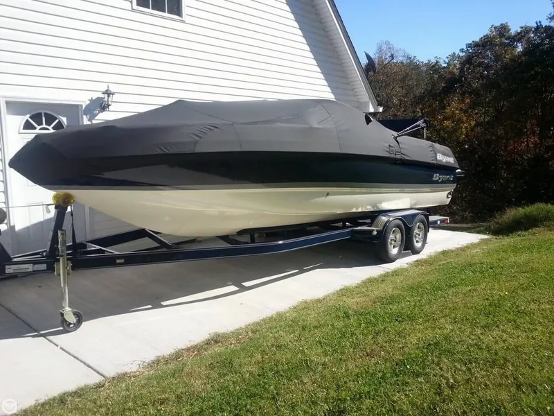 Slide: The Image of Bryant 265 Bowrider 2008 - 5