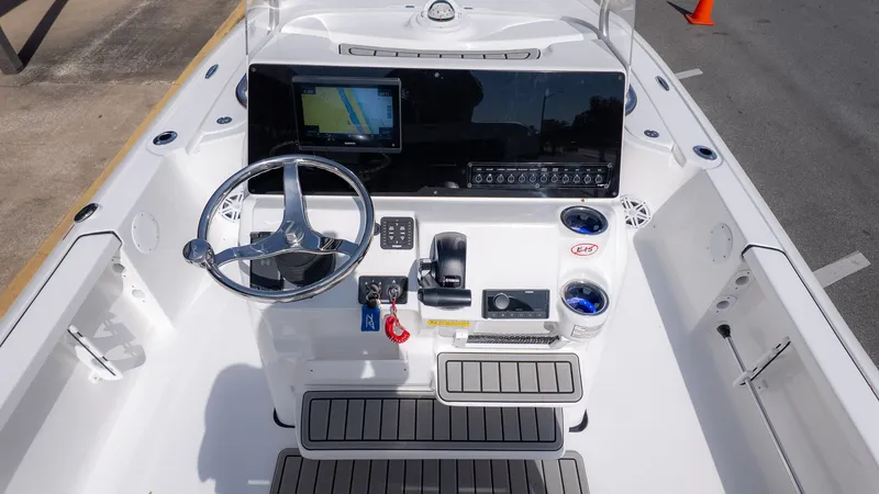 Slide: The Image of Tidewater 2110 Bay Max 2026 - 12