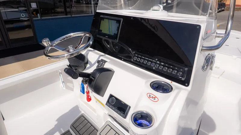 Slide: The Image of Tidewater 2110 Bay Max 2026 - 13