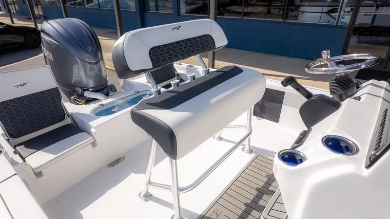 Slide: The Image of Tidewater 2110 Bay Max 2026 - 14