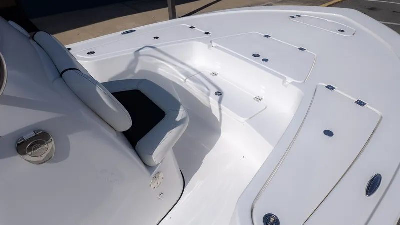 Slide: The Image of Tidewater 2110 Bay Max 2026 - 17