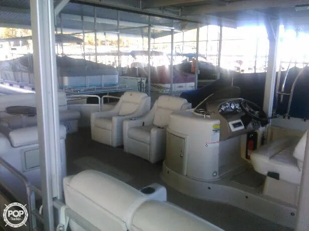 Slide: The Image of Premier 310 Boundary Waters Wide Deck 2006 - 5