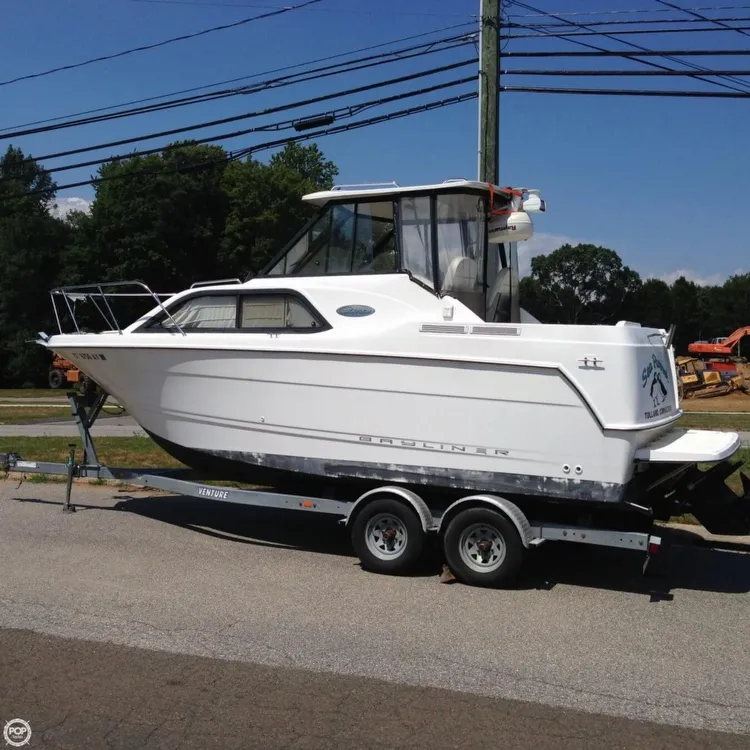 Slide: The Image of Bayliner 2452 Ciera LX Express 2001 - 3