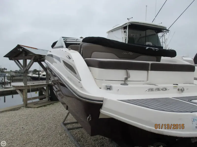 Slide: The Image of Sea Ray 220 Sundeck 2012 - 7