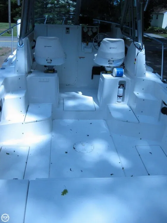 Slide: The Image of Seaswirl 2601 WA Striper - Alaskan Package 2006 - 5