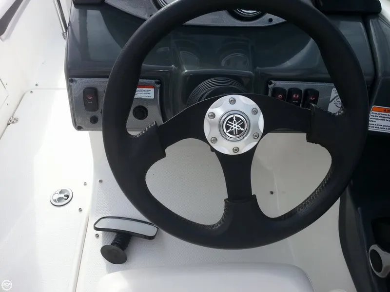 Slide: The Image of Yamaha AR 190 2012 - 8