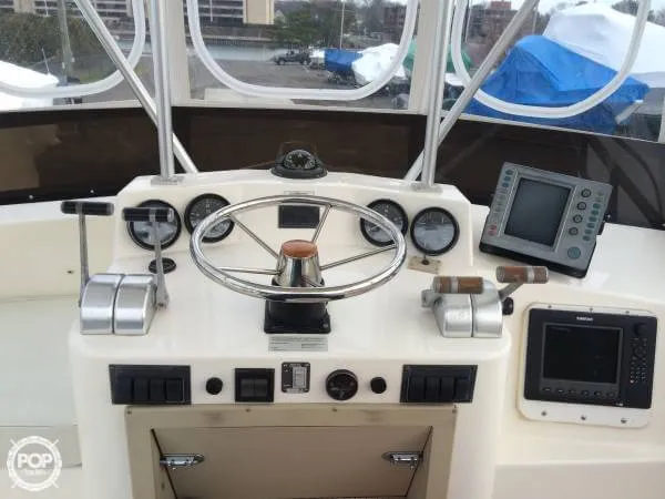 Slide: The Image of Albemarle 325 Sport Fish Convertible 1998 - 8