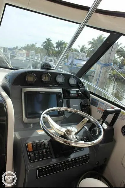 Slide: The Image of Pursuit 3370 Offshore 2006 - 9