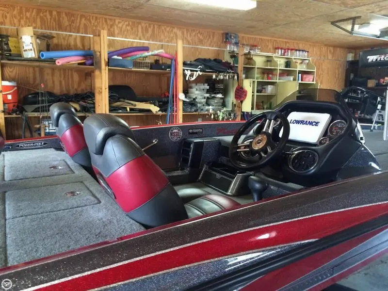 Slide: The Image of Triton 19 XS 2014 - 8