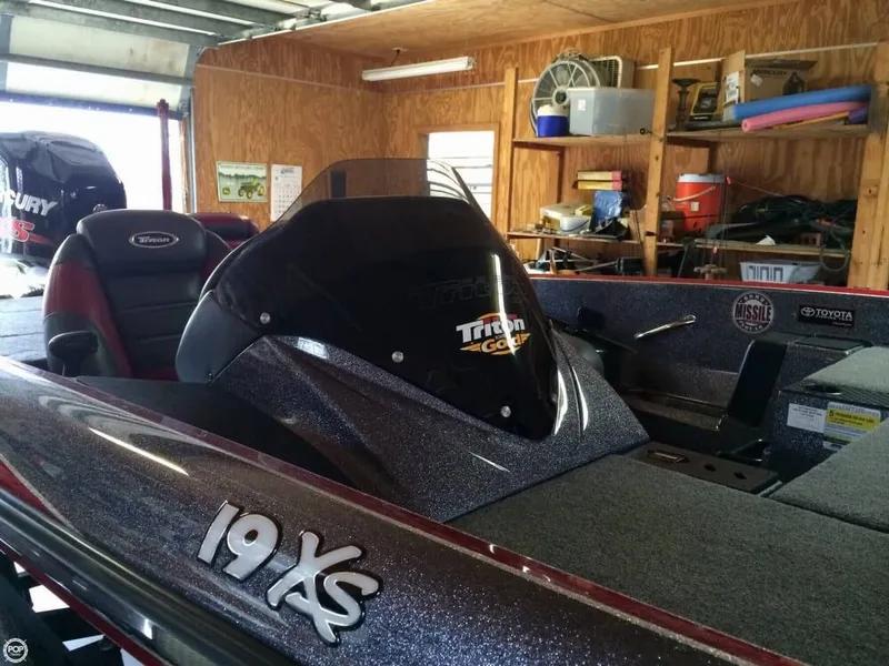 Slide: The Image of Triton 19 XS 2014 - 9