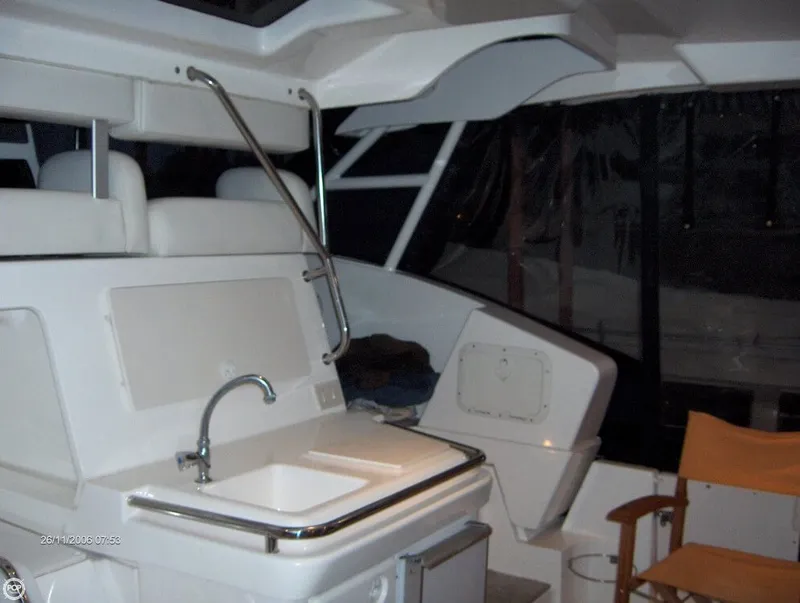 Slide: The Image of Silverton 392 Motoryacht 2000 - 4
