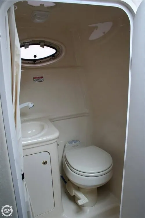 Slide: The Image of Sea Ray 260 Sundancer 2004 - 10