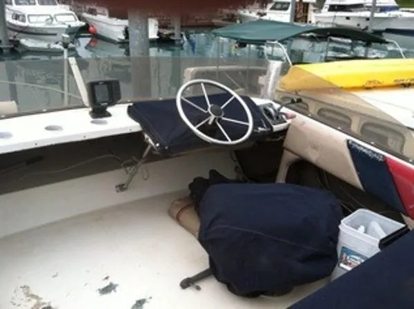 Slide: The Image of Bayliner 2850 Contessa 1989 - 2
