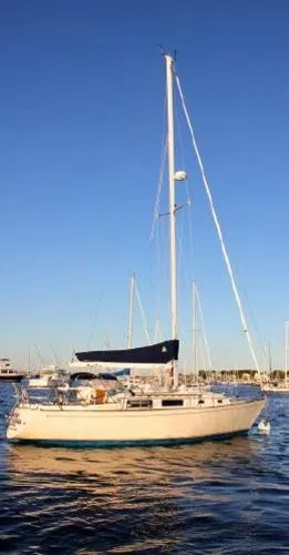 Slide: The Image of Sabre Classic Fin Keel 1985 - 0