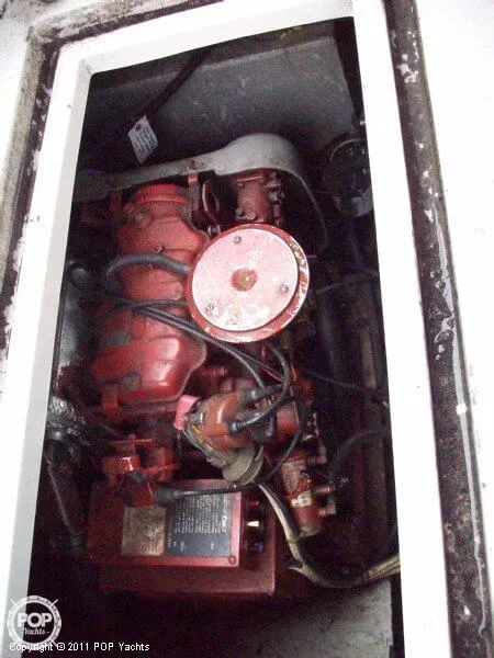 Slide: The Image of Carver Yachts 36 Mariner 1987 - 11