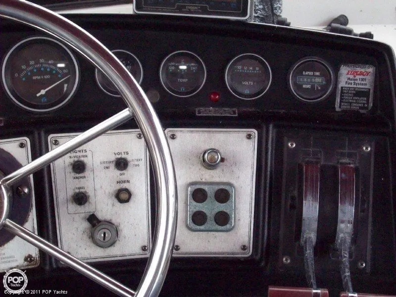 Slide: The Image of Carver Yachts 36 Mariner 1987 - 5