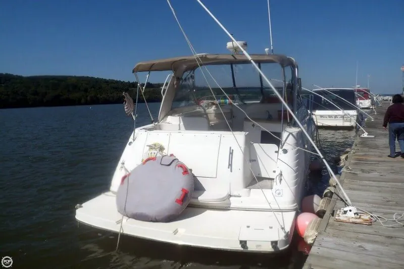 Slide: The Image of Rinker 320 Express Cruiser 2006 - 8