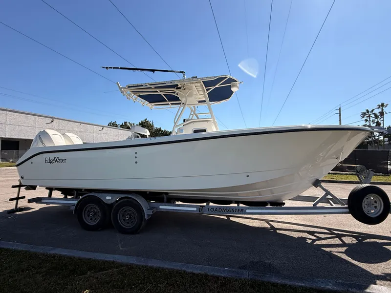 Slide: The Image of Edgewater 265CC 2004 - 6