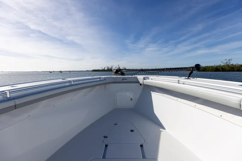 Slide: The Image of Yellowfin 42 Offshore 2023 - 60